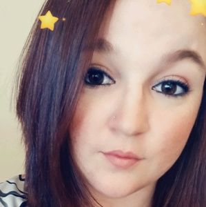 Meet your Posher, Cortney